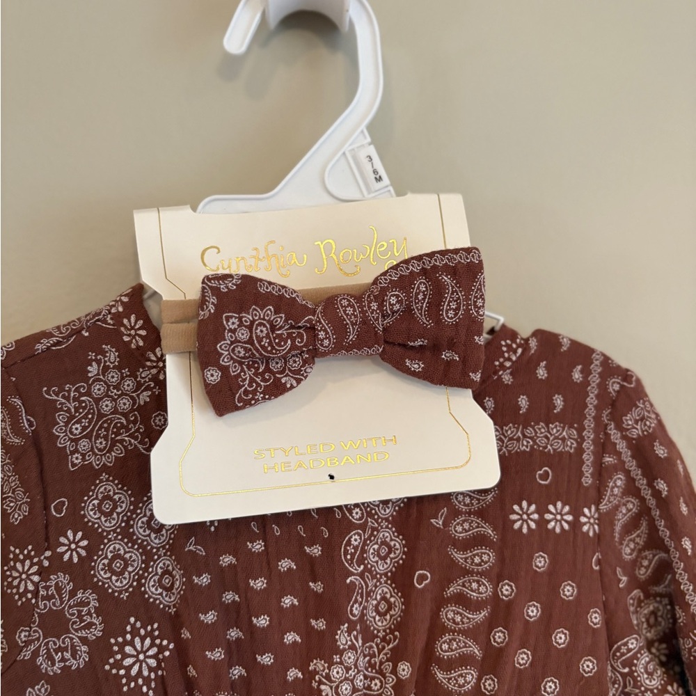 Cynthia Rowley Brown Paisley Baby Romper with Bow NEW - Picture 2 of 5